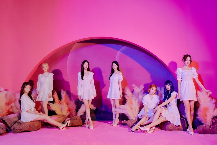 위클리 ⓒ플레이엠엔터테인먼트 제공