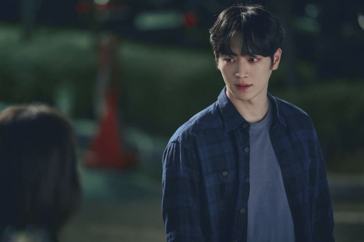 디즈니+ '그리드'