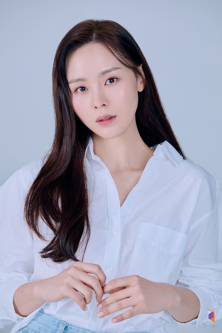 배우 최윤라 ⓒ 판타지오 제공