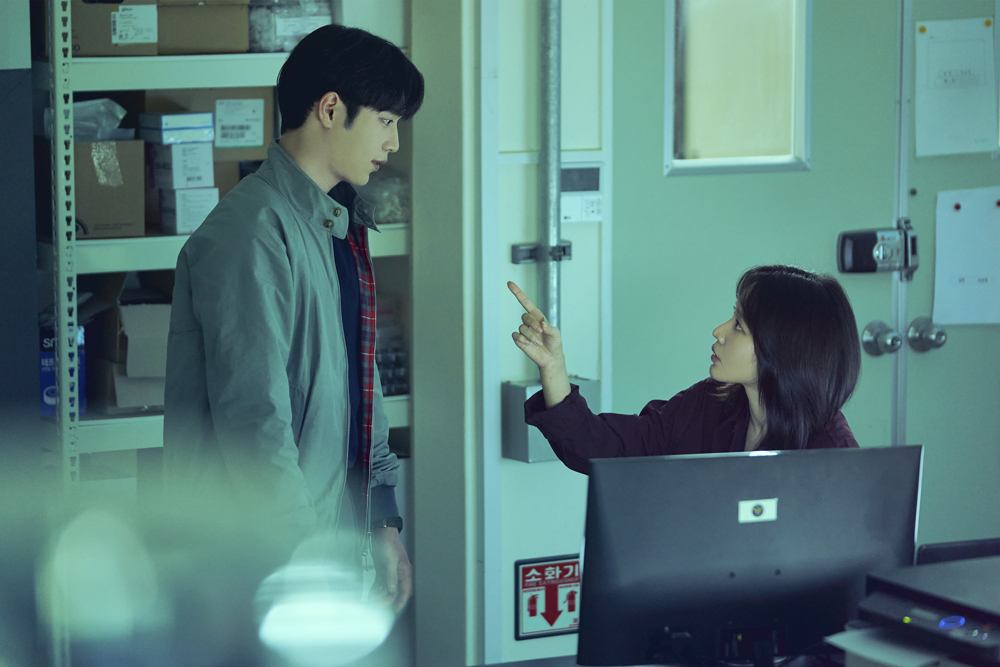 디즈니+ '그리드'