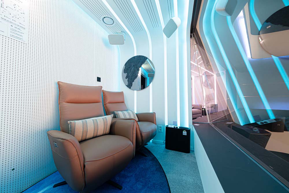 롯데시네마 월드타워 ‘수퍼플렉스' 스튜디오