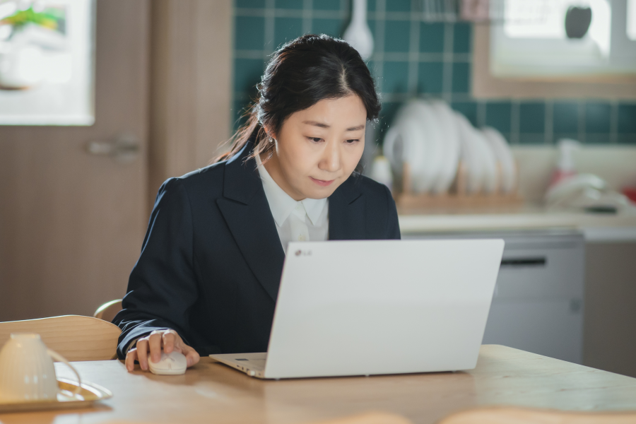 티빙 '잔혹한 인턴'