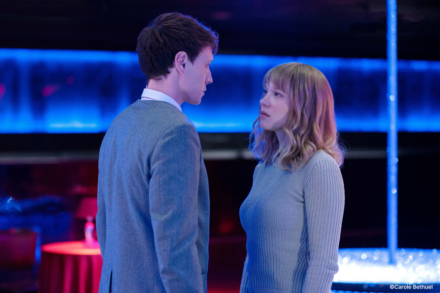 28회 부산국제영화제 상영작 - 베르트랑 보넬로 감독 <더 비스트>