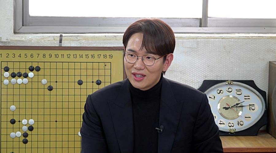  ‘덜 지니어스’