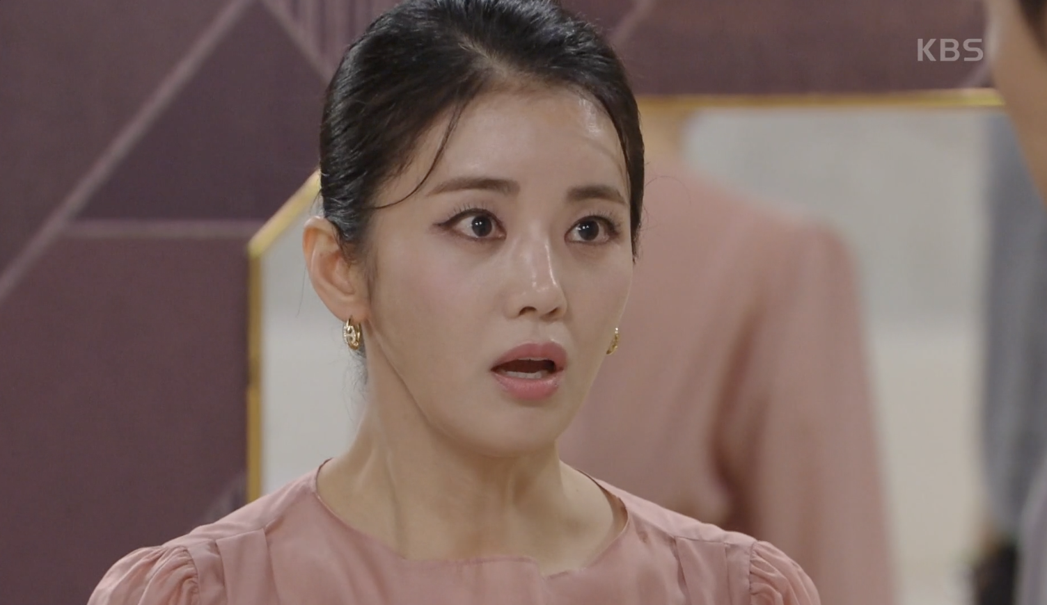 여왕의 집 캡처