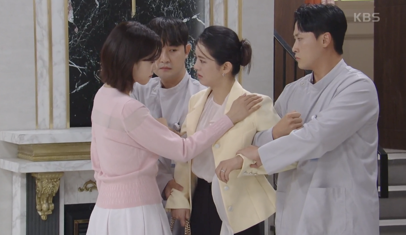 여왕의 집 캡처