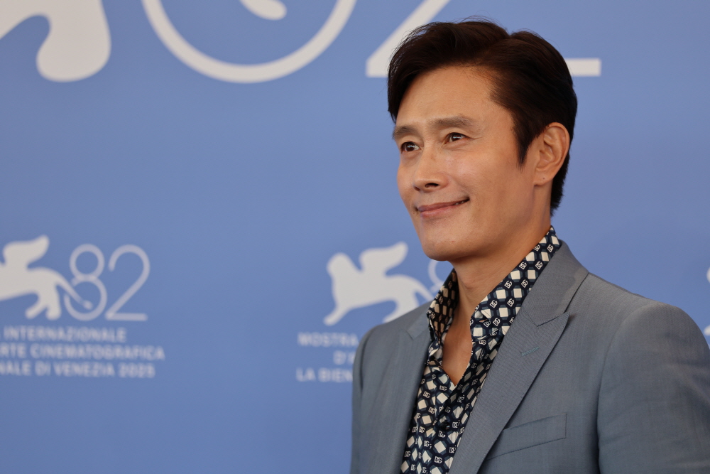 '어쩔수가없다' 베니스국제영화제