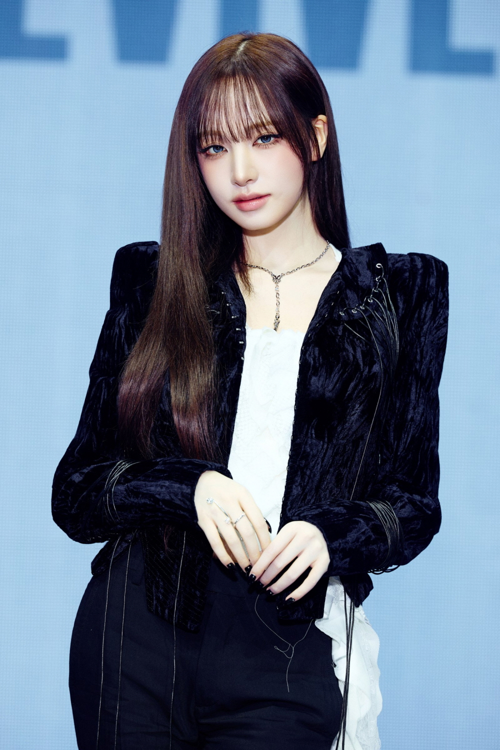 아이브(IVE) 정규 2집 ‘REVIVE+’(리바이브 플러스) 발매 기념 미디어 쇼케이스