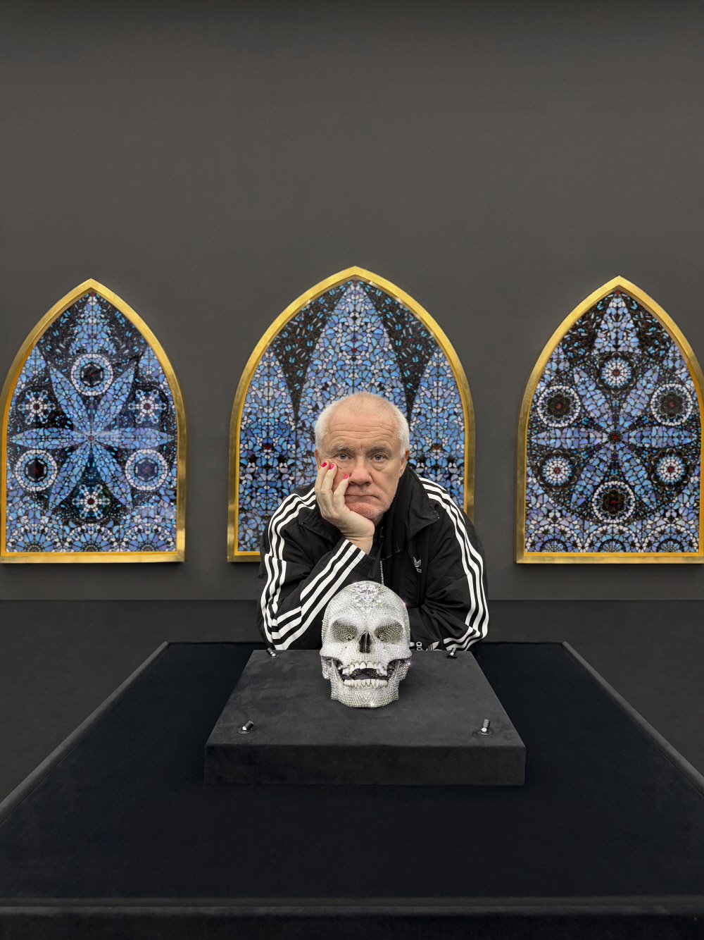 데이미언 허스트 © 2026 Damien Hirst and Science Ltd. All rights reserved, DACS