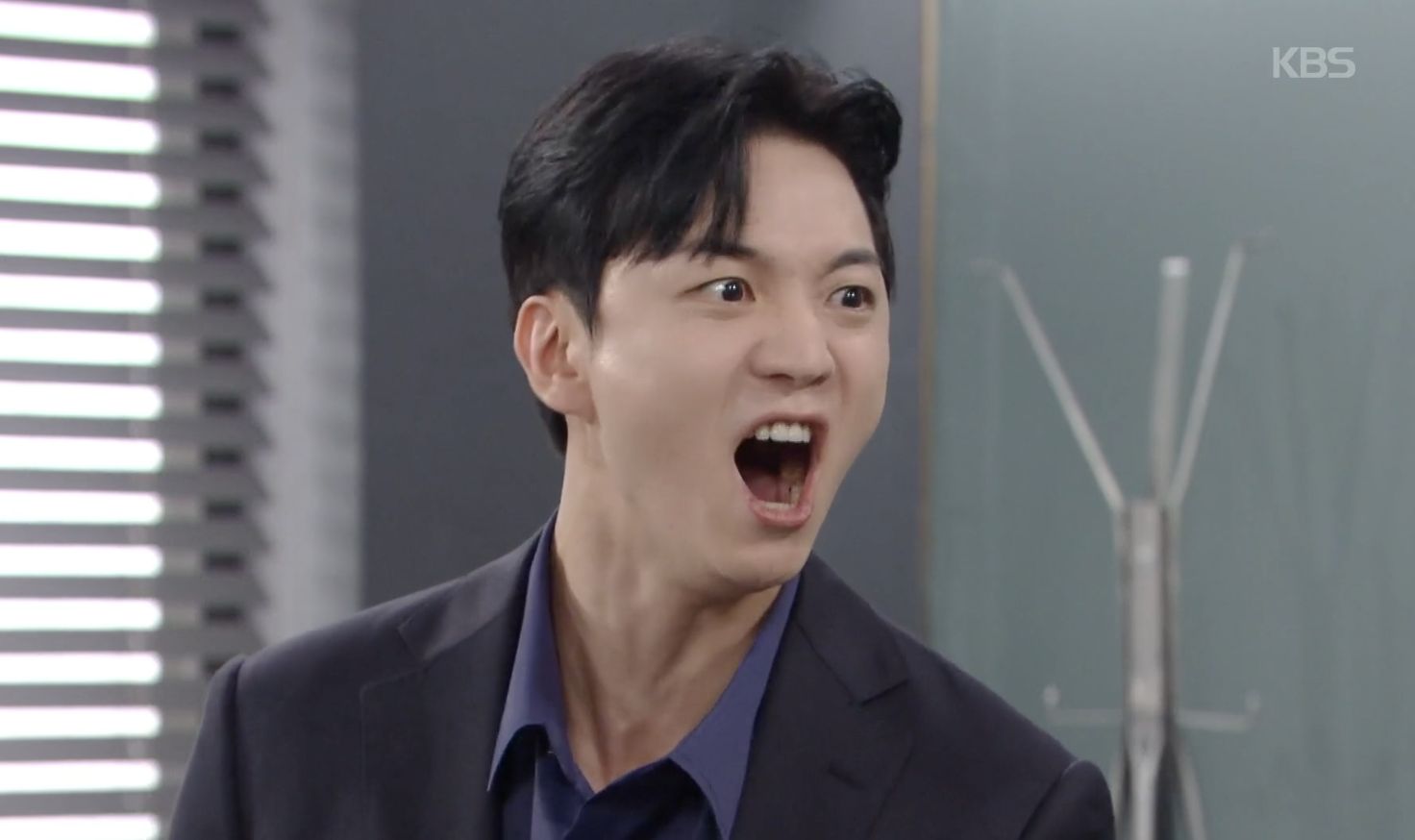 붉은 진주 캡처