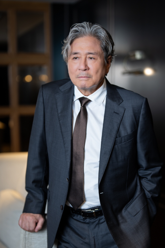 최민식