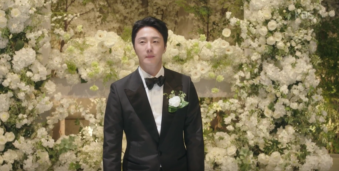 [화려한 날들] 정일우, 초고속 계약 결혼식...나타나지 않는 신부에 술렁이는 하객 - 스타연예 - KBS연예