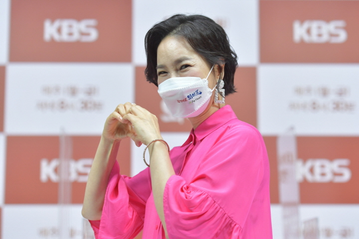 KBS 1TV 일일드라마 ‘국가대표 와이프’ 제작발표회 (2021)