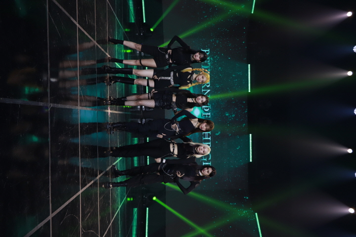 세 번째 미니앨범  'Return of The Girl' 발매 쇼케이스 (2021)