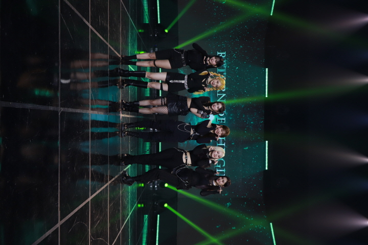 세 번째 미니앨범  'Return of The Girl' 발매 쇼케이스 (2021)