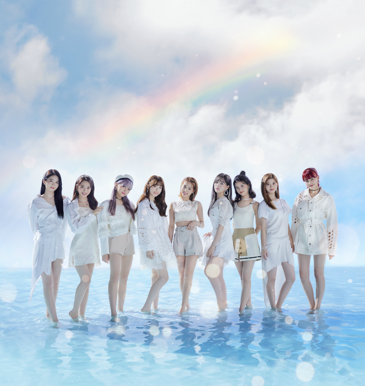 데뷔 싱글 Step and a step (2021) JYP엔터테인먼트