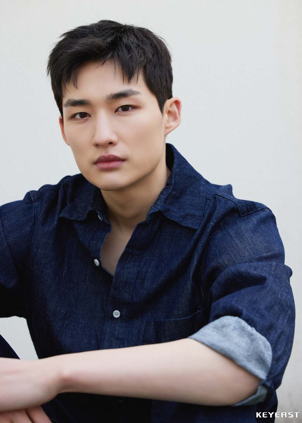 프로필 (2022) 키이스트