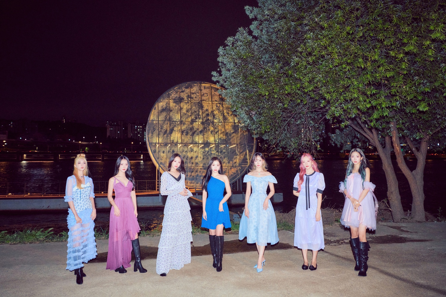 미니앨범 ‘Apocalypse : Follow us' (2022)