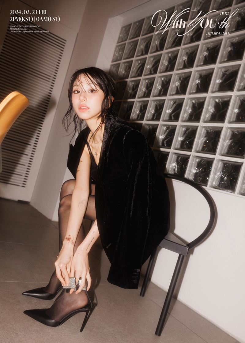 트와이스 미니 13집 'With YOU-th' (2024)