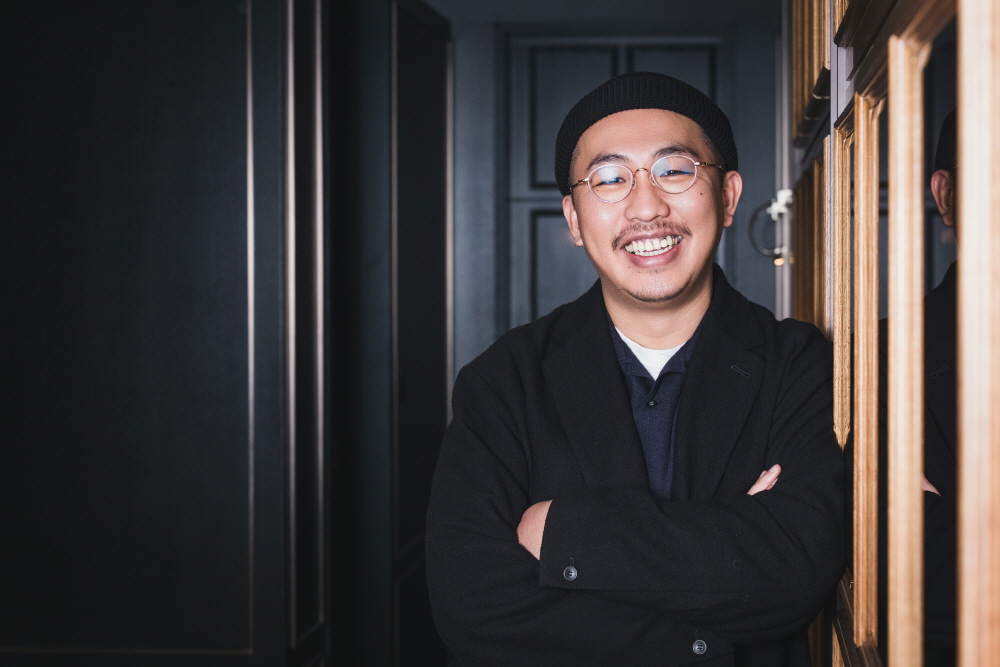 영화 [여행과 나날] 인터뷰 컷 (2025) (엣나인필름 제공)